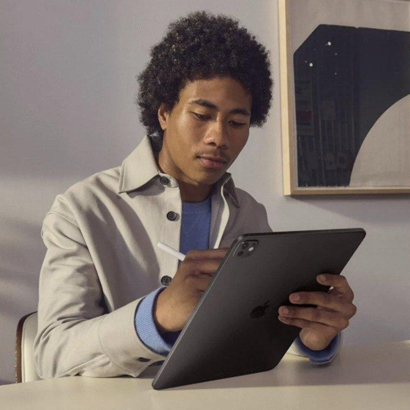 Apple Ipad Pro M5 13 Polegadas Wi-Fi Celular 512 GB Silver